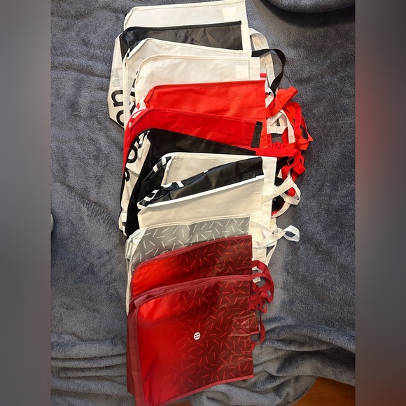 Lululemon Shopping Bags Lot of 40 - Picture 3 of 4